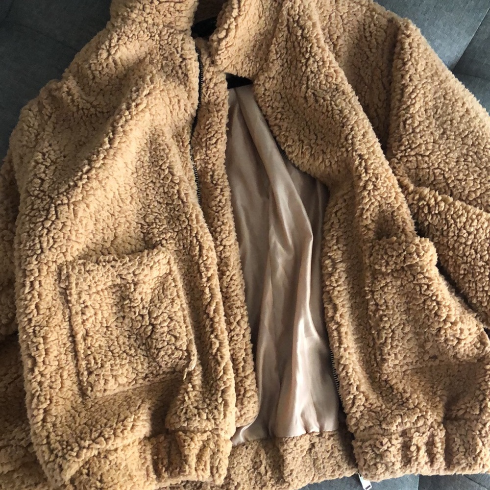 Lanshifei tan oversized coat. Size M. - Picture 4 of 4